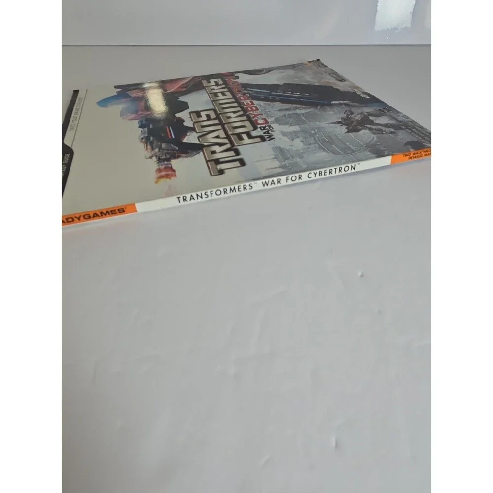 TRANSFORMERS: CYBERTRON OFFICIAL STRATEGY GUIDE OFFICIAL By Bradygames EUC